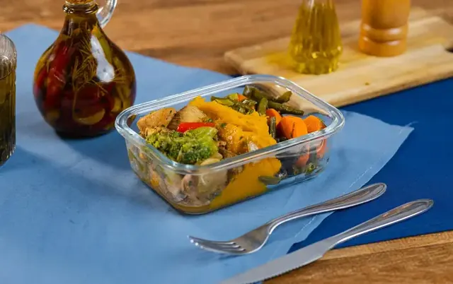 Marmita de frango xadrez fit